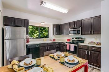 Gourmet kitchen with island
